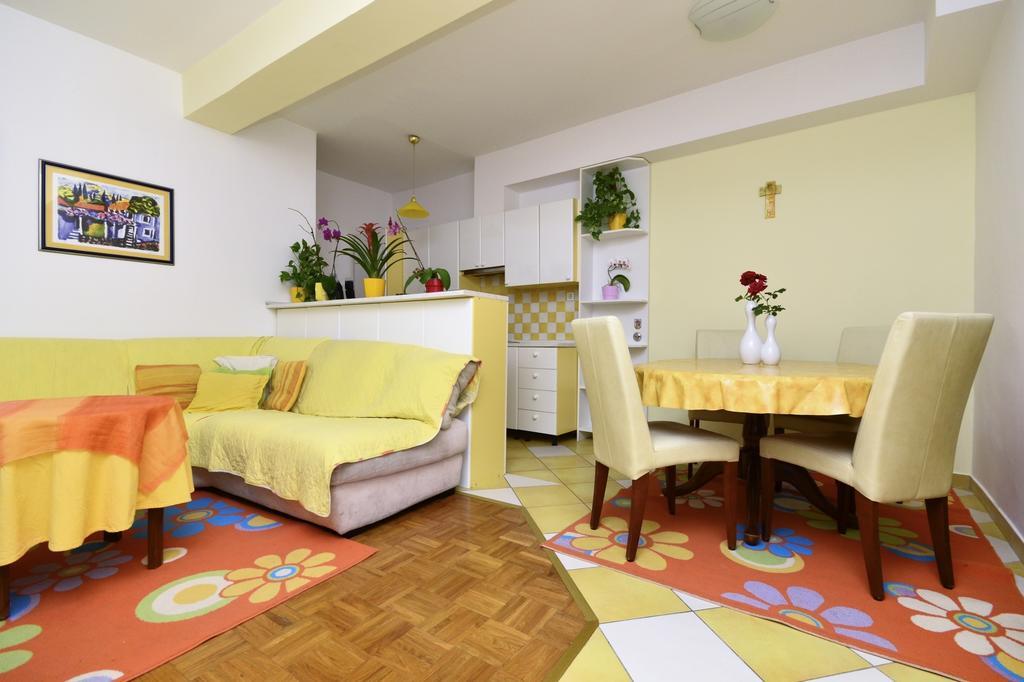 Apartmani Mira Drasnice Rom bilde